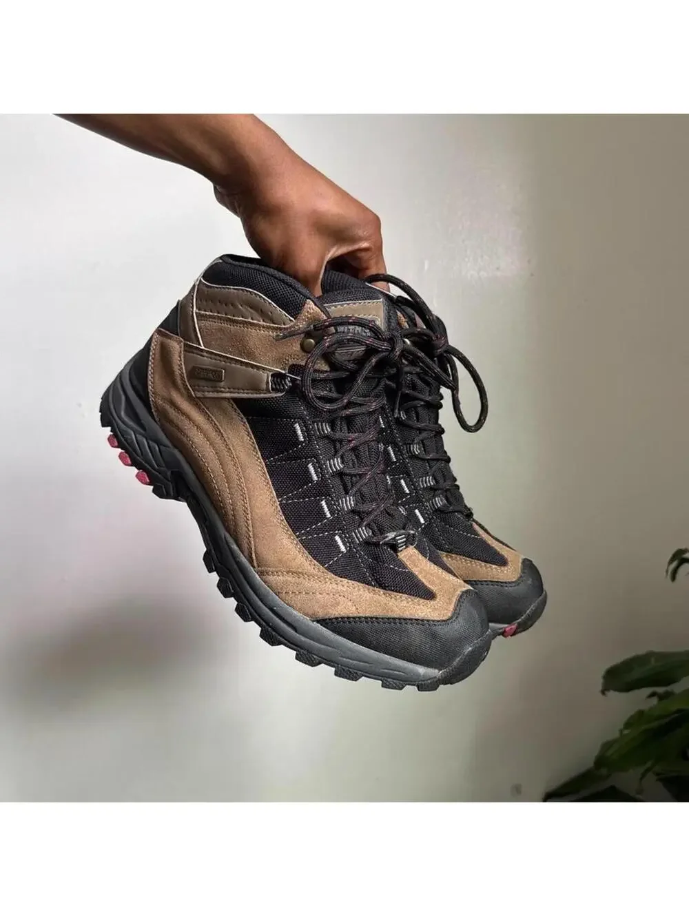 Smith’s American Earth Tone Gorpcore Hiking Boots men’s US 11